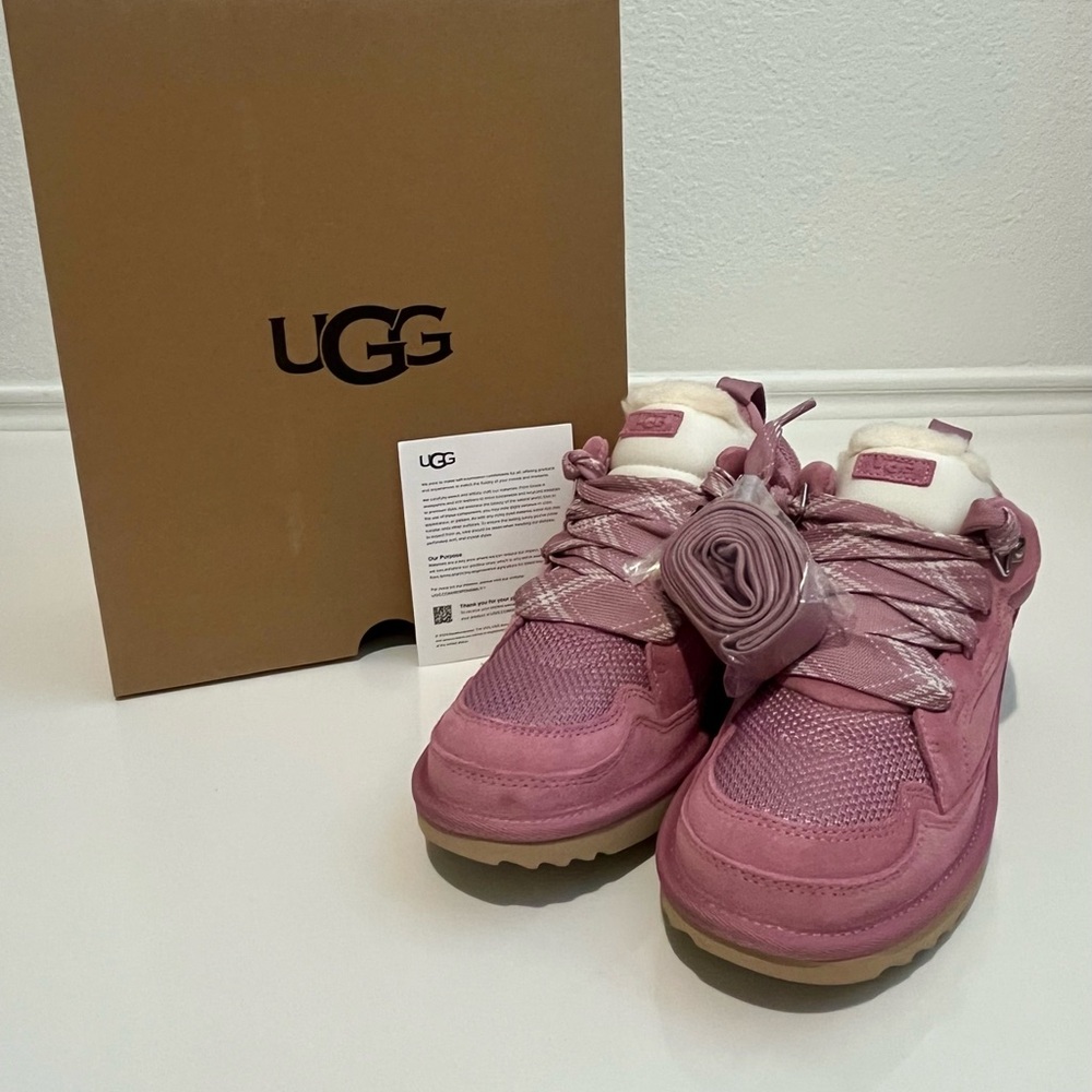 Girls UGG Lowmel Sneakers in Rustic Pink